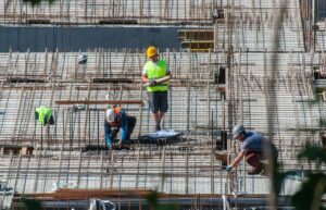 construction site, workers, housebuilding-7237492.jpg